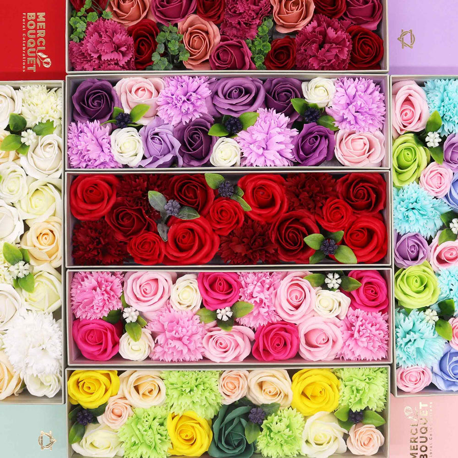 Boîte Cadeau Savons Fleurs – Lavande, Rose & Œillet